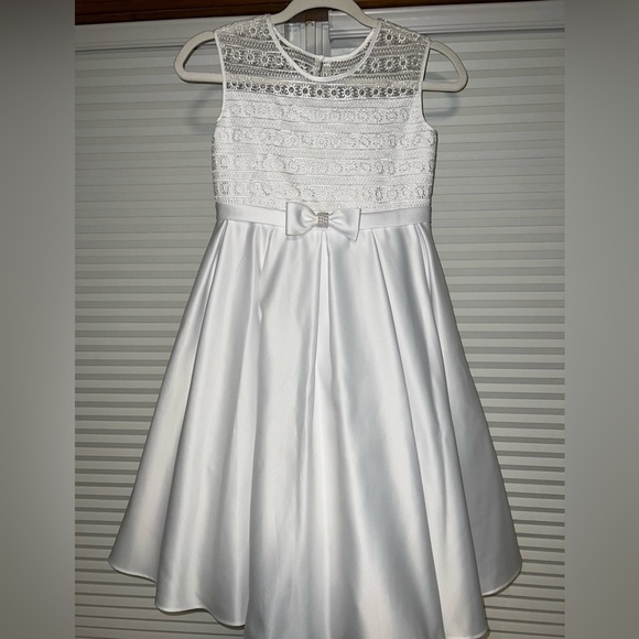 US Angels Communion Dress For Little Girls Size 8 - Picture 1 of 6